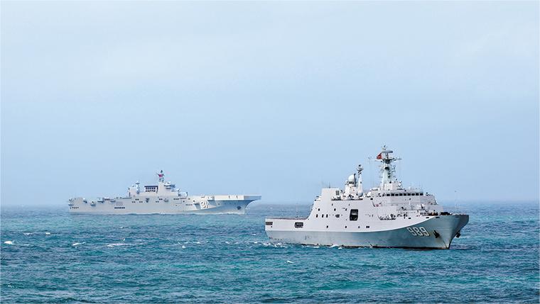 近日，海軍某支隊組織實戰(zhàn)化訓(xùn)練。徐苗波攝.jpg