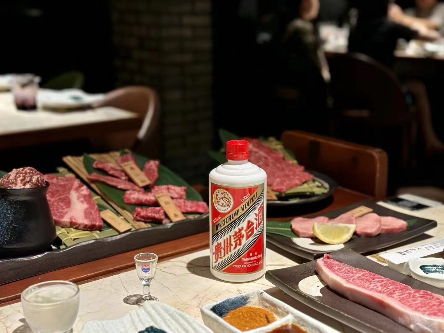 茅臺和牛.jpg 茅臺和牛.jpg